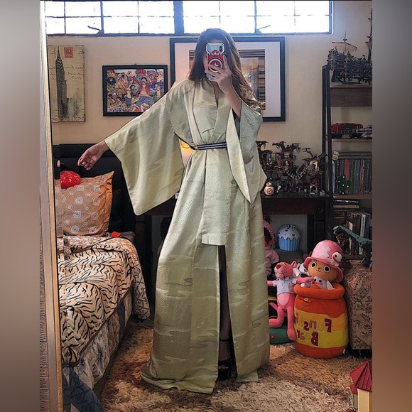 Authentic Japanese  Kimono / Robe - Picture 3 of 9